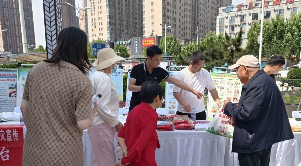 防灾减灾进商圈 安全知识入民心